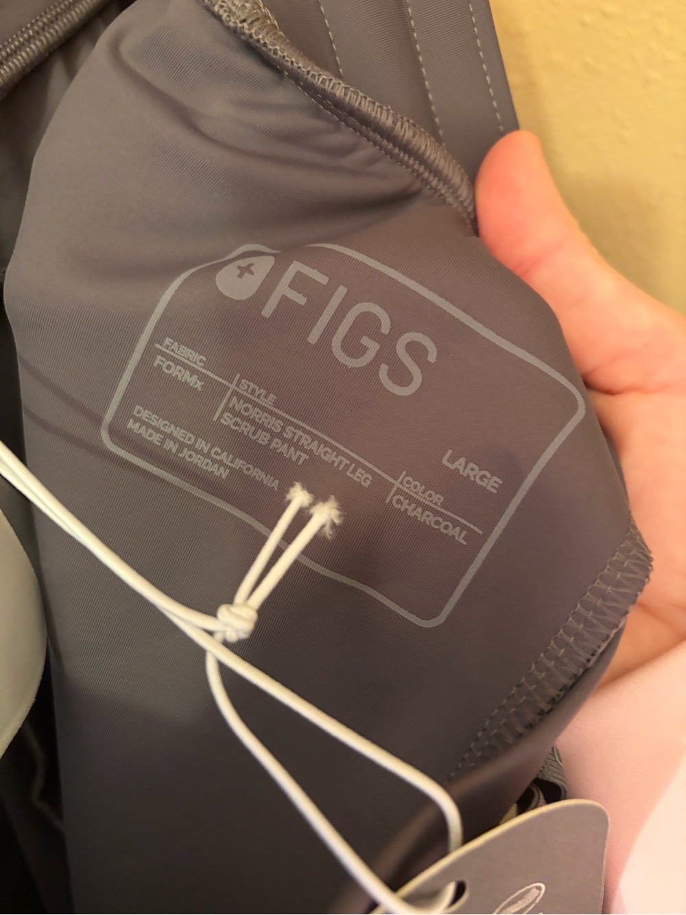 Figs FormX Norris scrub pants - Picture 9 of 10